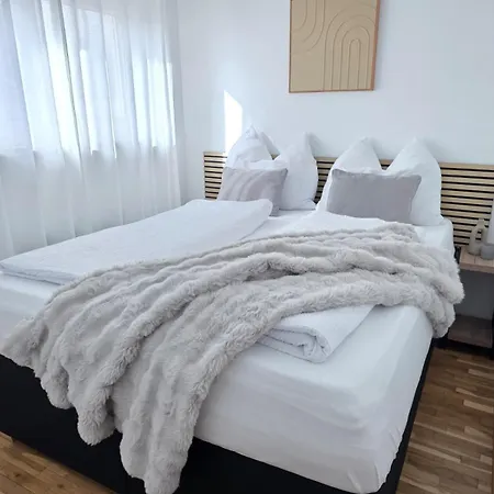 Apartament Zentrale Wohnung, Naehe Innenstadt *